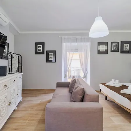 Lovely Fontenova - By Y Concept *